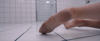 Demi Moore feet photo thumbnail