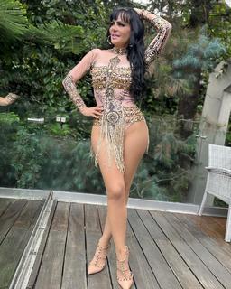 Maribel Guardia feet photo thumbnail