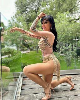Maribel Guardia feet photo thumbnail