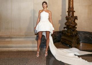 Taylor Hill feet photo thumbnail