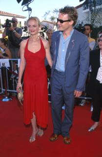 Heather Graham feet photo thumbnail