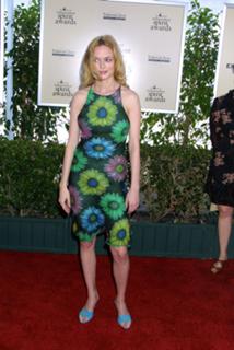 Heather Graham feet photo thumbnail