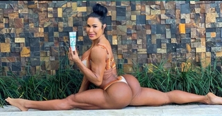 Gracyanne Barbosa feet photo thumbnail