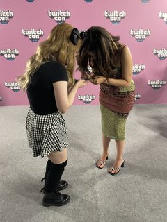 Imane Pokimane Anys feet photo thumbnail