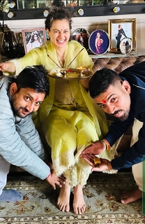 Kangana Ranaut feet photo thumbnail