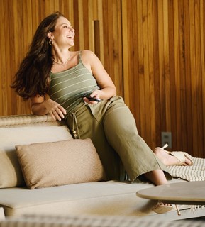 Paolla Oliveira feet photo thumbnail