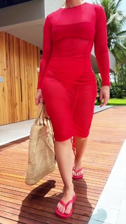 Paolla Oliveira feet photo thumbnail