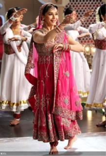 Madhuri Dixit feet photo thumbnail