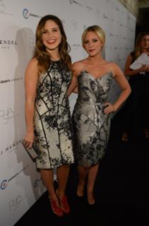 Sophia Bush feet photo thumbnail