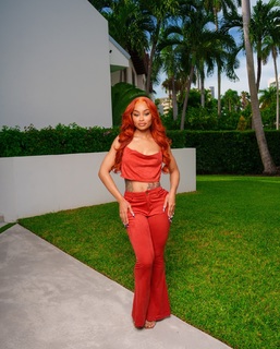 Blac Chyna feet photo thumbnail
