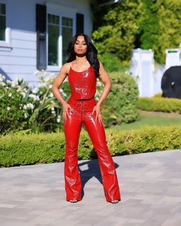 Blac Chyna feet photo thumbnail