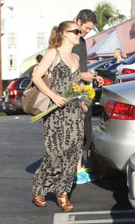 Amy Adams feet photo thumbnail