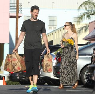 Amy Adams feet photo thumbnail