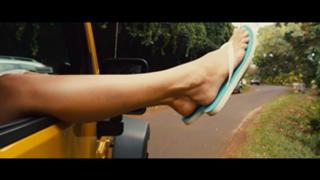 Milla Jovovich feet photo thumbnail