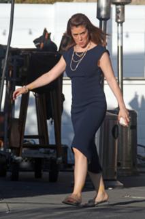 Alyssa Milano feet photo thumbnail
