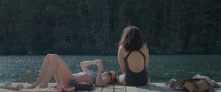 Sydney Sweeney feet photo thumbnail