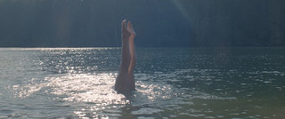 Sydney Sweeney feet photo thumbnail