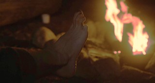 Aubrey Plaza feet photo thumbnail