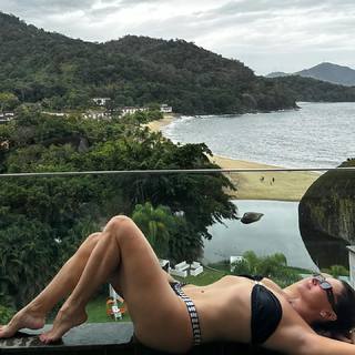 Giovanna Antonelli feet photo thumbnail
