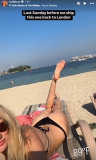 Holly Burt feet photo 5
