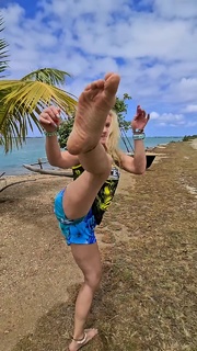 Valentina Shevchenko feet photo thumbnail