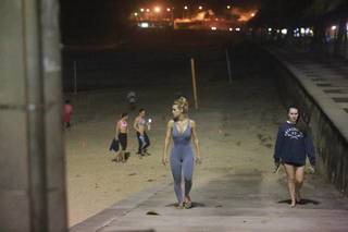 Carolina Dieckmann feet photo thumbnail