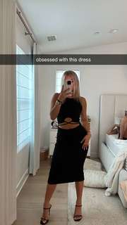 Katie Sigmond feet photo thumbnail