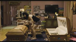 Krysten Ritter feet photo thumbnail