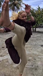 Valentina Shevchenko feet photo thumbnail