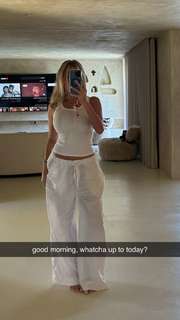 Corinna Kopf feet photo thumbnail