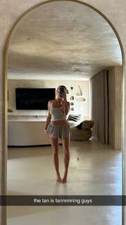 Corinna Kopf feet photo thumbnail