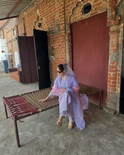 Jannat Zubair Rahmani feet photo thumbnail