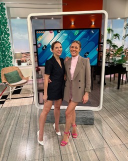 Alina Merkau feet photo thumbnail