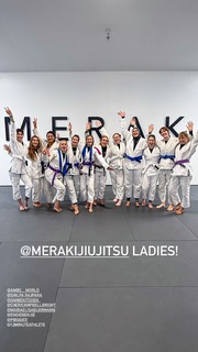 Justine Ezarik feet photo thumbnail