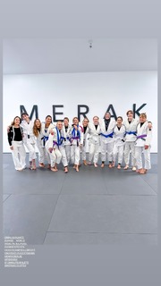 Justine Ezarik feet photo thumbnail
