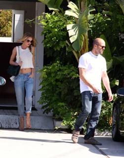 Rosie Huntington-Whiteley feet photo thumbnail
