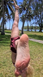 Valentina Shevchenko feet photo thumbnail