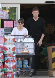 Lea Michele feet photo thumbnail