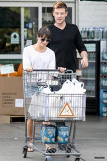 Lea Michele feet photo thumbnail