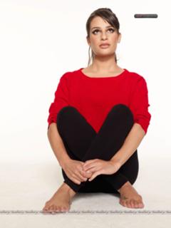 Lea Michele feet photo thumbnail