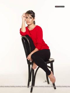 Lea Michele feet photo thumbnail