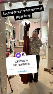 Brittney Smith feet photo thumbnail