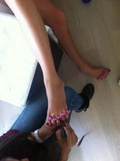 Alessia Marcuzzi feet photo thumbnail