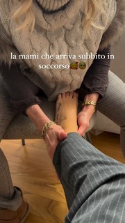 Ludovica Pagani feet photo thumbnail