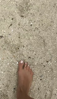 Corinna Kopf feet photo thumbnail