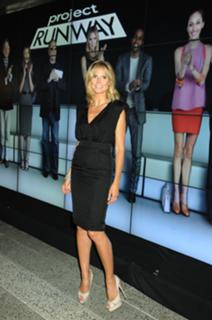Heidi Klum feet photo thumbnail