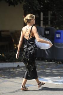Heidi Klum feet photo thumbnail