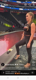 Ronda Rousey feet photo thumbnail