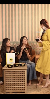 Jannat Zubair Rahmani feet photo thumbnail
