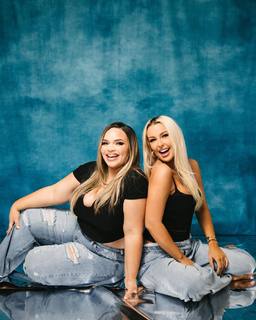 Tana Mongeau feet photo thumbnail
